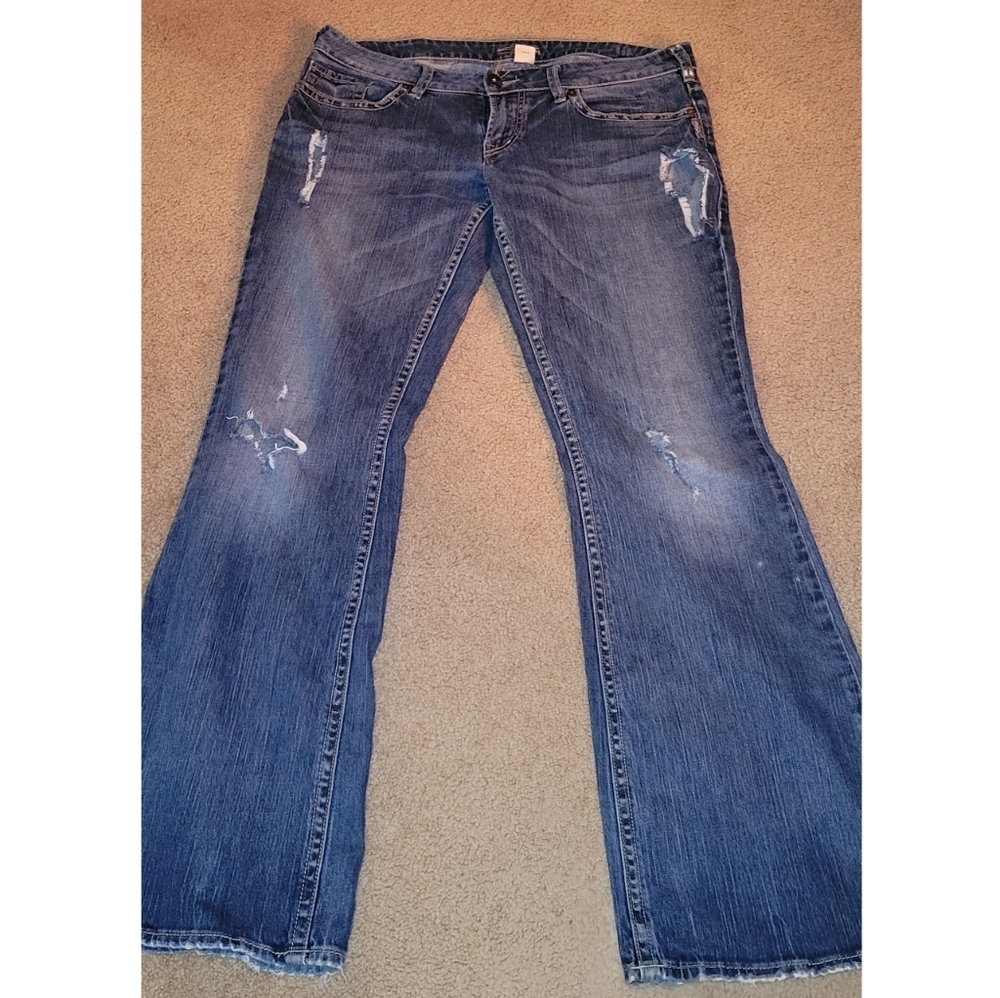 Silver Aiko Distressed Jeans